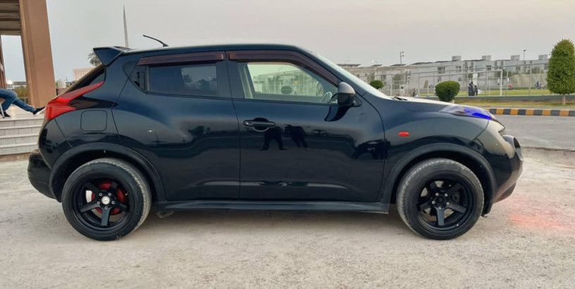 nissan-juke-2012-big-8