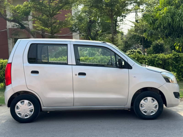 suzuki-wagon-r-vxr-2021-big-7