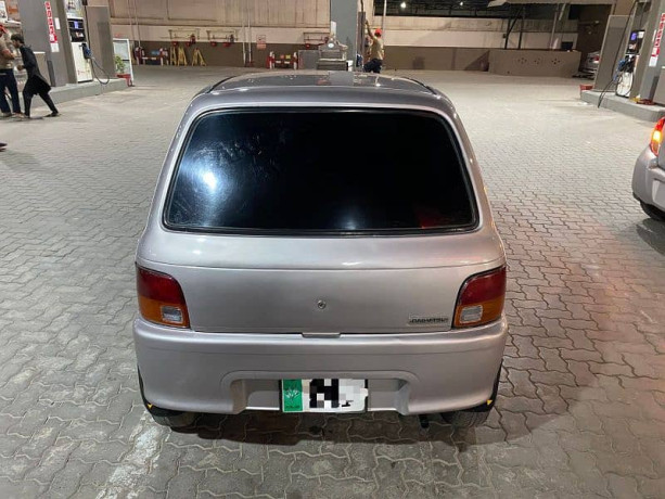 daihatsu-cuore-2004-big-3