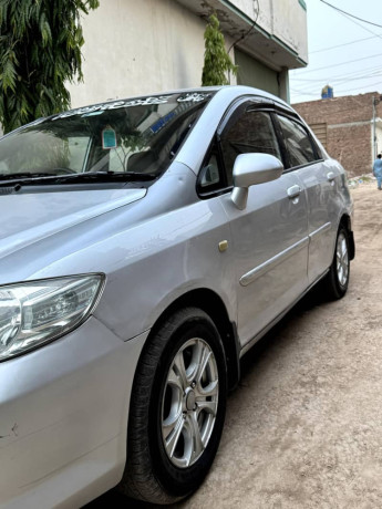 honda-city-idsi-2007-big-11