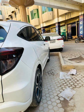 honda-vezel-hybrid-2015-lush-condition-big-6