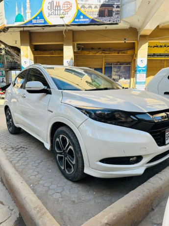 honda-vezel-hybrid-2015-lush-condition-big-8