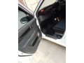 suzuki-swift-dlx-small-11