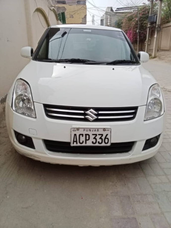 suzuki-swift-dlx-big-12