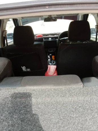 suzuki-swift-dlx-big-7