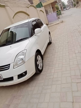 suzuki-swift-dlx-big-5