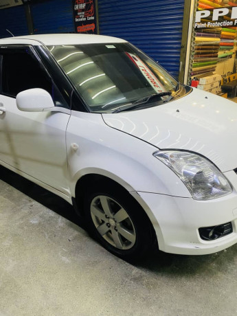 suzuki-swift-dlx-big-4