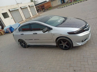 honda-city-ivtec-2010-family-used