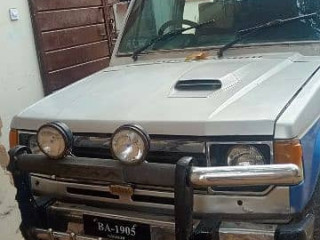 mitsubishi-pajero-1986-exchange-possible