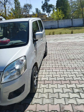 suzuki-wagon-r-2018-big-1