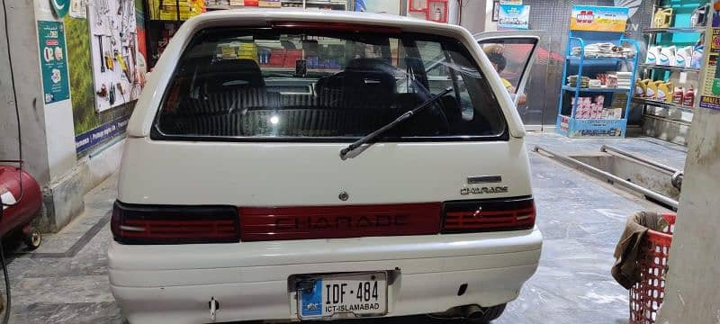 daihatsu-charade-1988-big-14