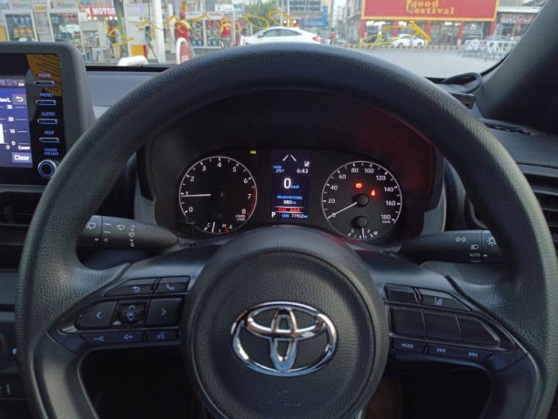 toyota-yaris-2022-fresh-2025-import-x-pckg-big-8