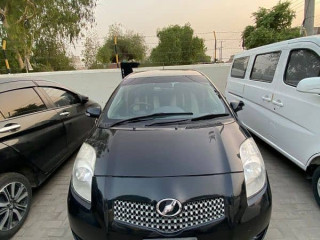 toyota-vitz-2006-model-import-2012