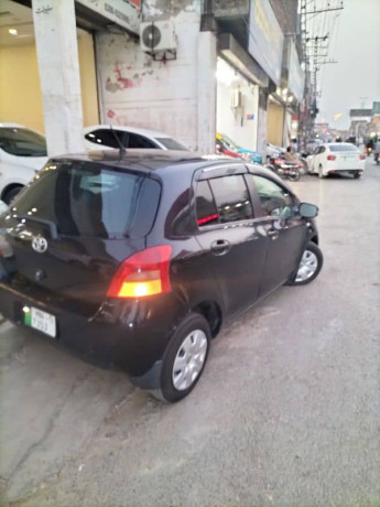 toyota-vitz-2006-model-import-2012-big-12
