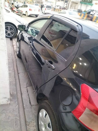 toyota-vitz-2006-model-import-2012-big-16
