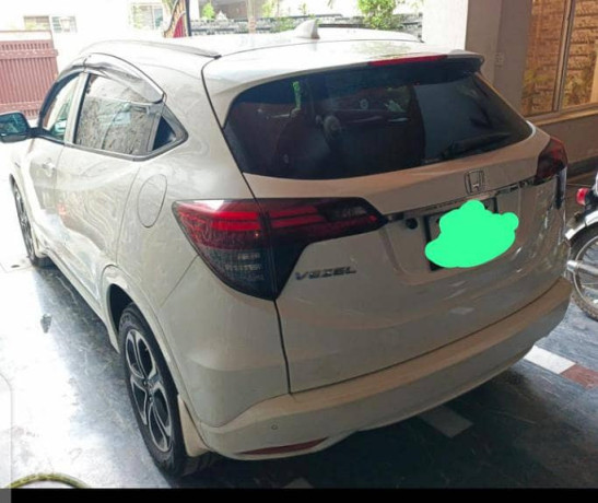 honda-vezel-2018-model-2023-import-big-3