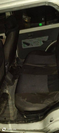 suzuki-mehran-vxr-2006-big-9