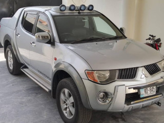 mitsubishi-l200-warrior-double-cabin-4x4-better-than-vigo-navara