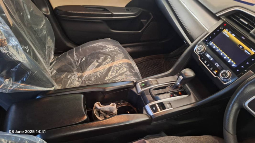 honda-civic-18-i-vtec-oriel-big-2