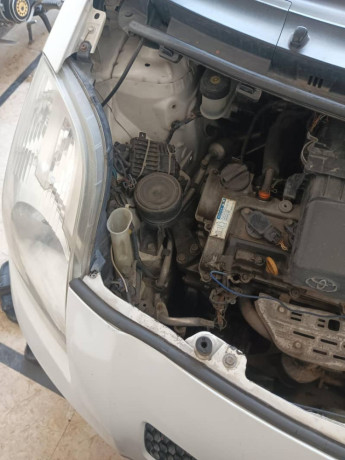 vitz-2007-model-big-15