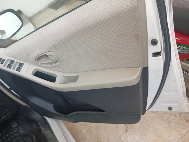 vitz-2007-model-big-6