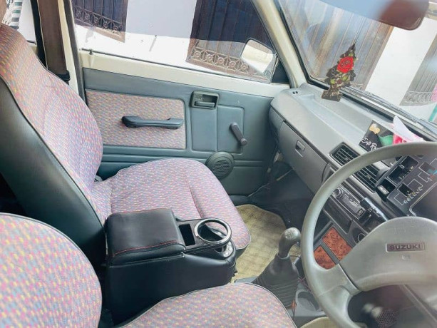 suzuki-mehran-vxr-162017-big-5