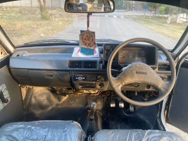 suzuki-mehran-vx-2004-big-8