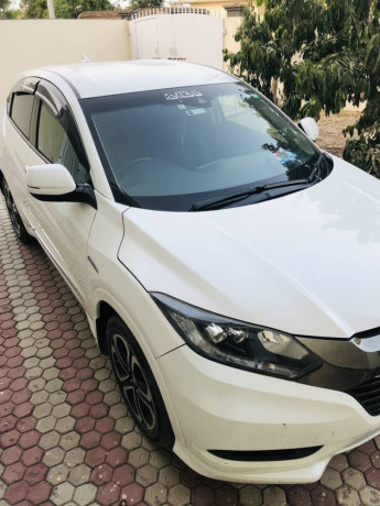 honda-vezel-z-sensing-pkg-full-optional-big-4