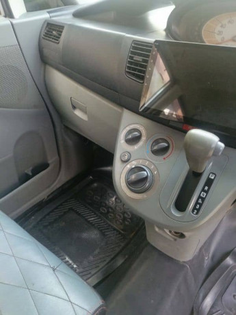 daihatsu-move-2006-big-1