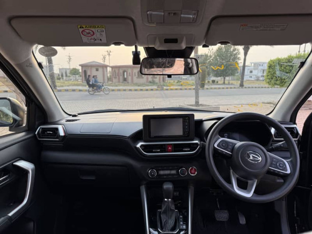 daihatsu-rocky-premium-g-big-6