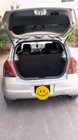 suzuki-swift-2011-big-5
