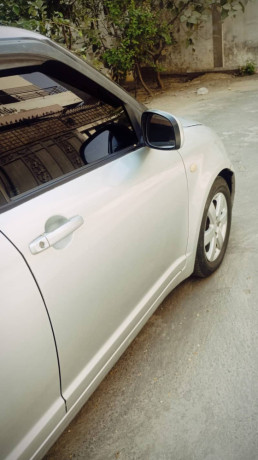 suzuki-swift-2011-big-0
