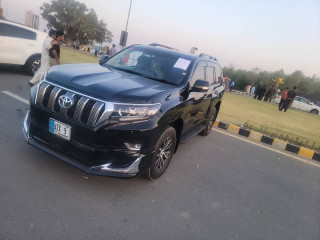 toyota-land-cruiser-2016
