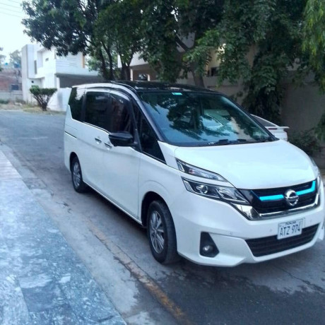 nissan-serena-note-e-power-1823-big-10