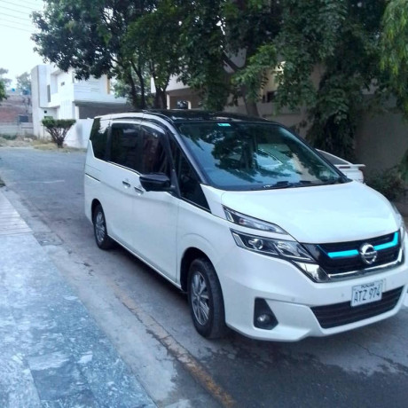 nissan-serena-note-e-power-1823-big-3