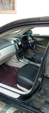 toyota-corolla-altis-2013-big-12