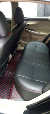 toyota-corolla-altis-2013-big-11