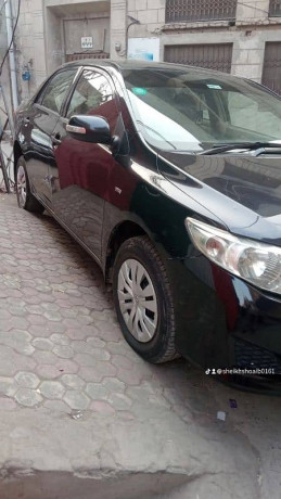 toyota-corolla-gli-2010-big-5