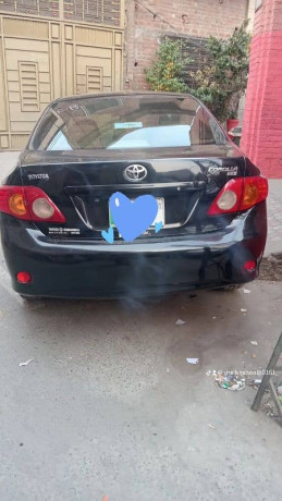 toyota-corolla-gli-2010-big-1