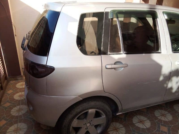 mazda-demio-2007-big-3