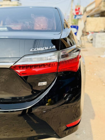 corolla-gli-2018-modal-automatic-transmission-big-2