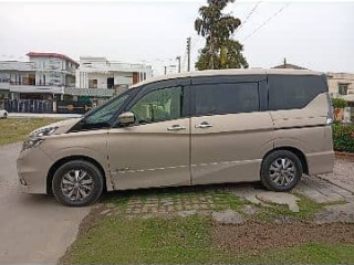 nissan-serena-201824
