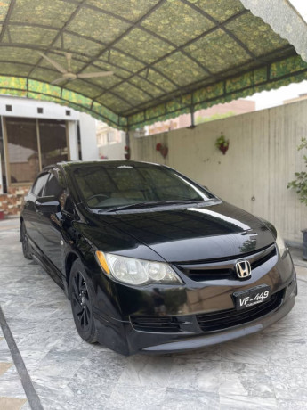 honda-civic-vti-2012-big-0