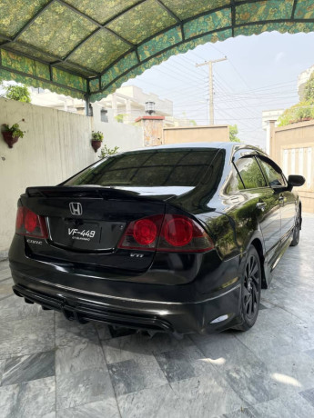 honda-civic-vti-2012-big-4