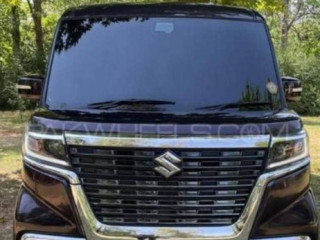 suzuki-spacia-x-2024