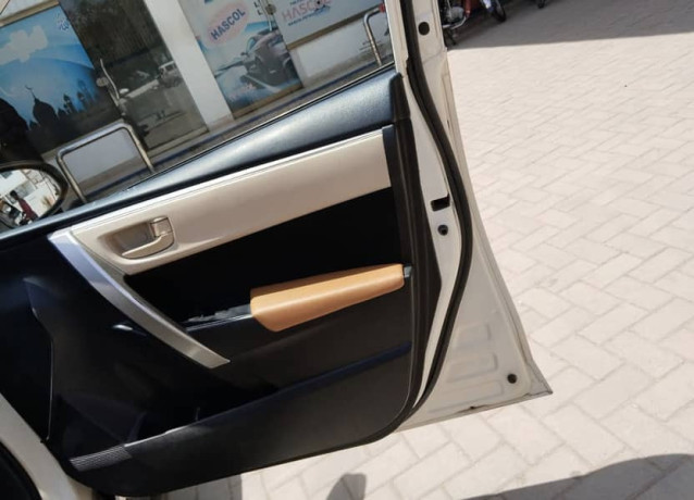 toyota-corolla-gli-2014-new-shape-big-10