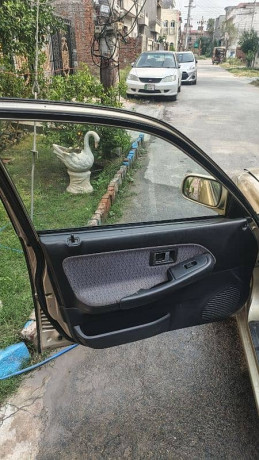 honda-city-2001-big-7