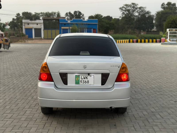 suzuki-laina-lxi-2006-big-13