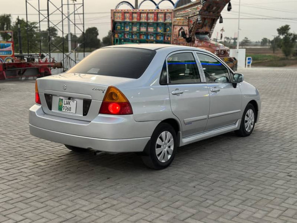 suzuki-laina-lxi-2006-big-4