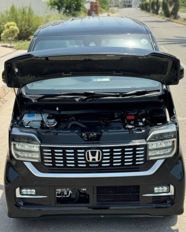 honda-n-wgn-top-variant-big-3